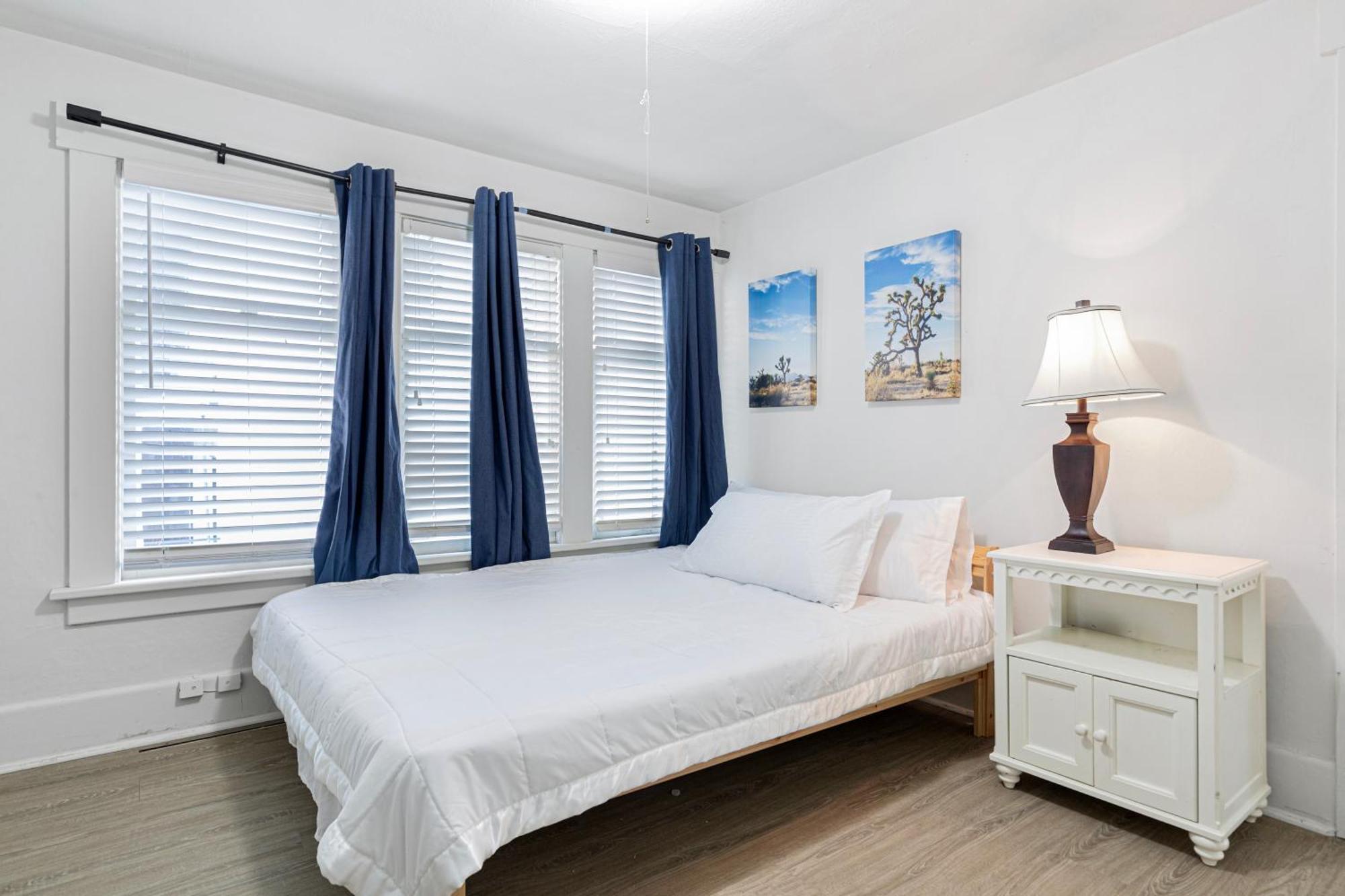 Vintage 3 Bedroom Home In Prime Eastlake Seattle With Private Parking Exteriör bild