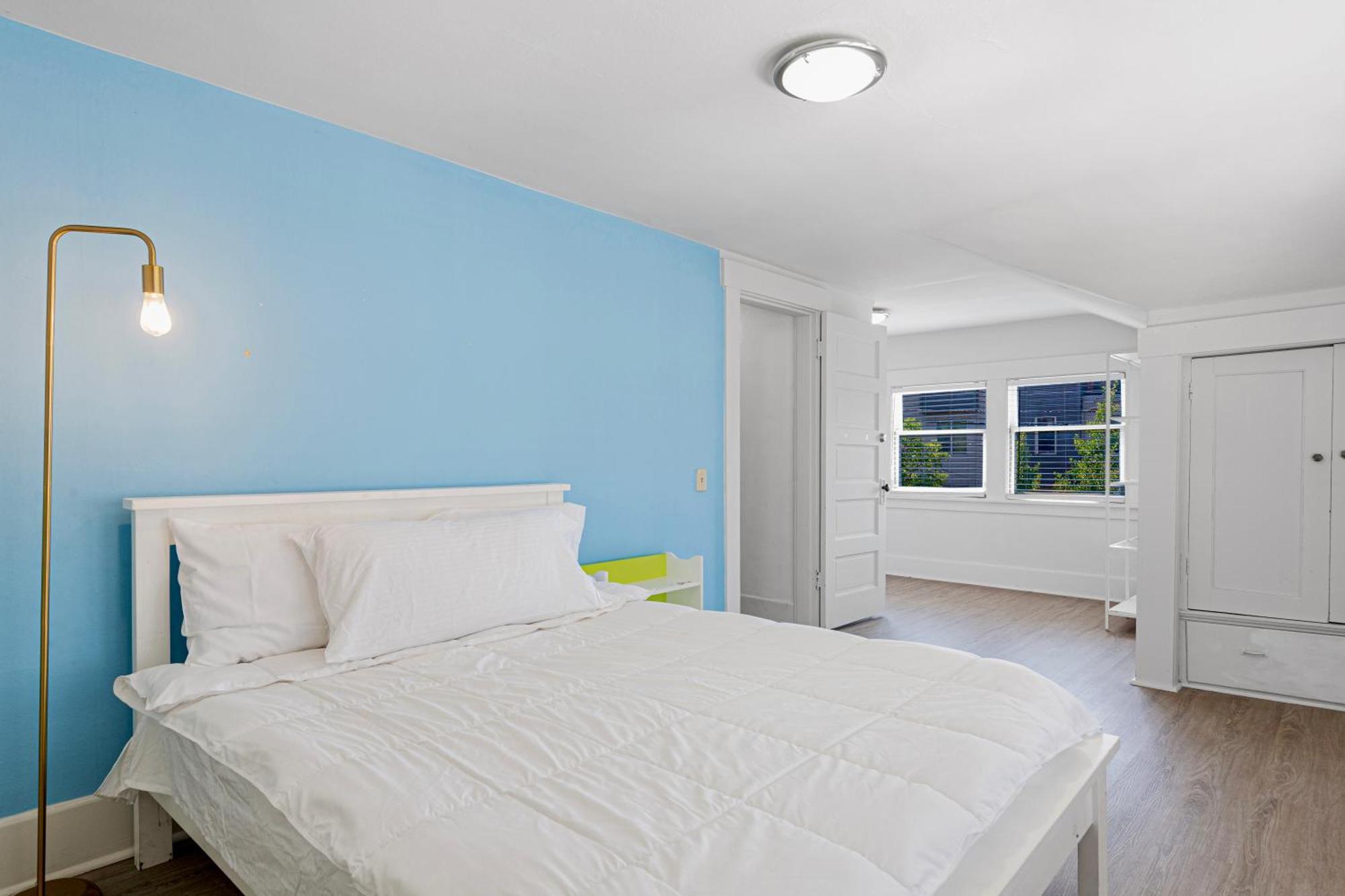 Vintage 3 Bedroom Home In Prime Eastlake Seattle With Private Parking Exteriör bild