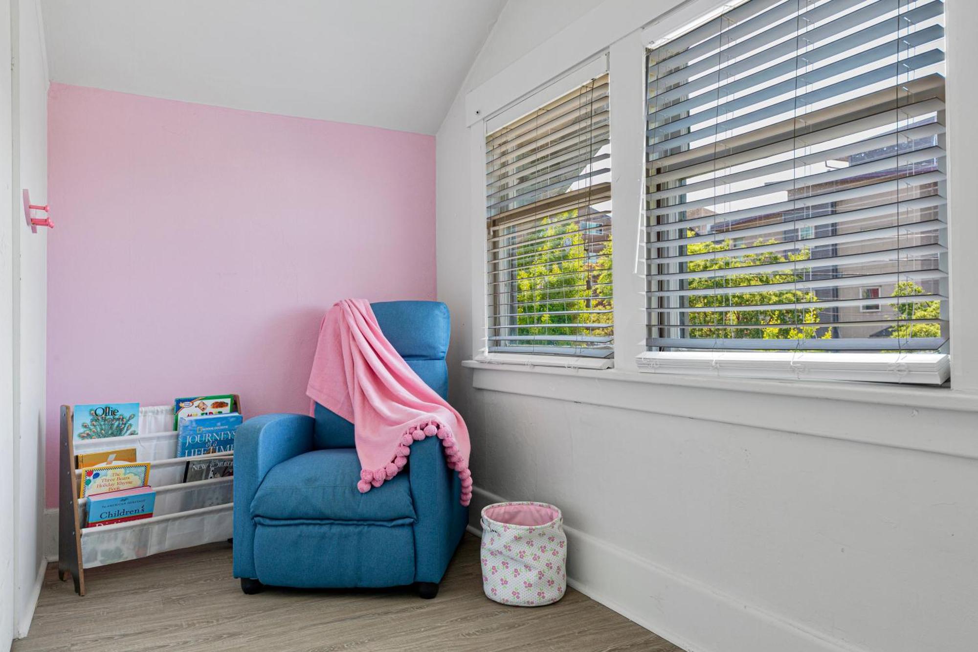 Vintage 3 Bedroom Home In Prime Eastlake Seattle With Private Parking Exteriör bild